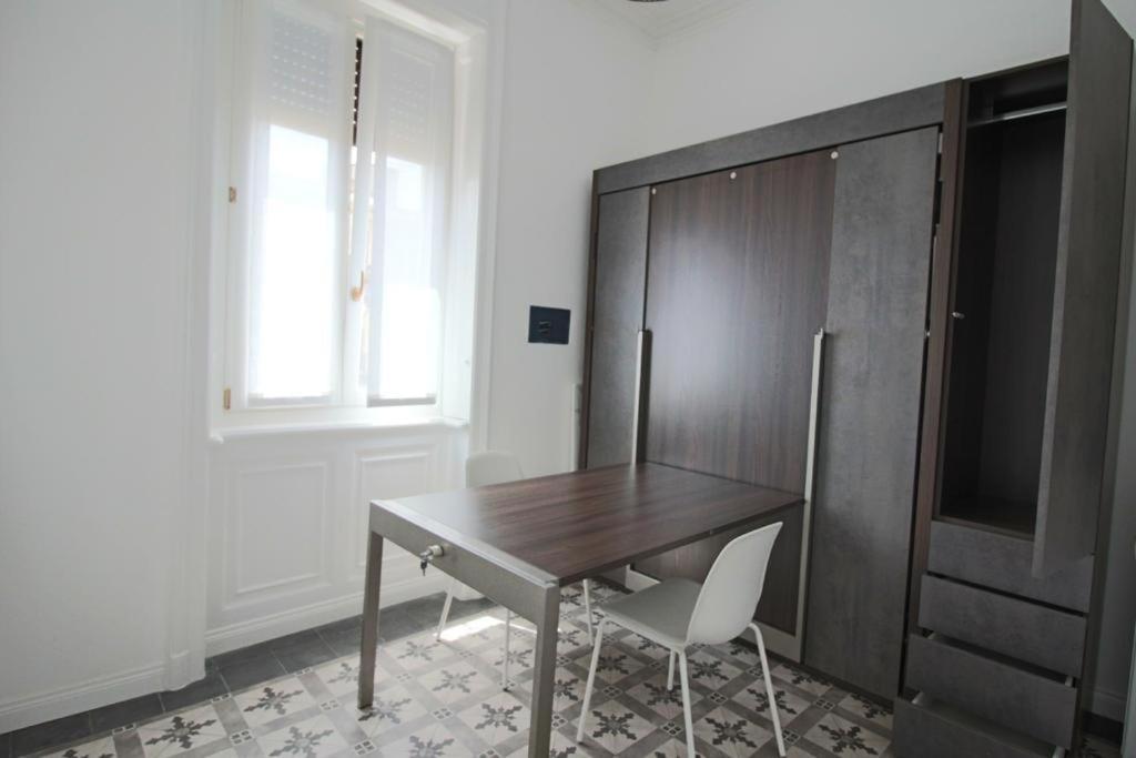 Lacaralele1 Apartment Mailand
